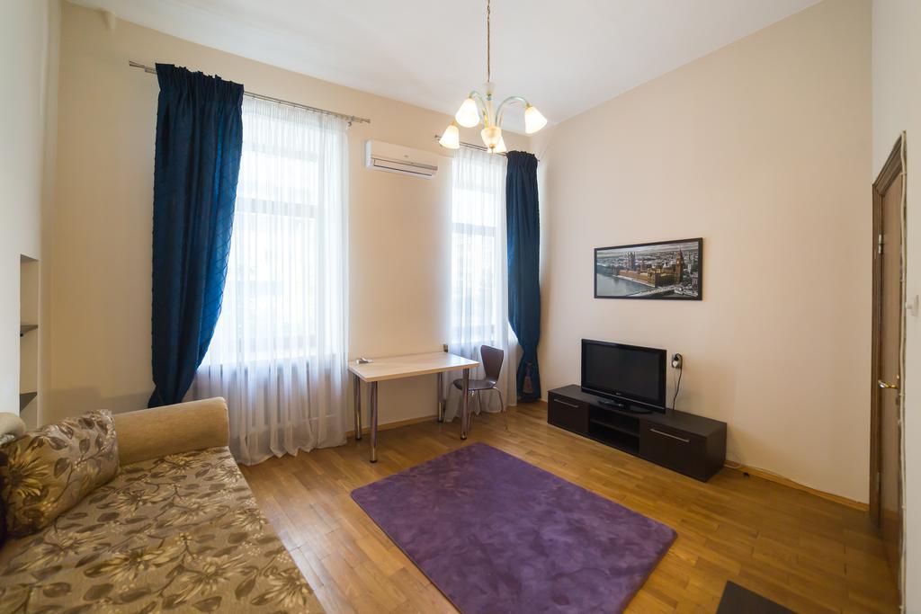 Cozy Apartment In Centre Of Kiev Eksteriør bilde